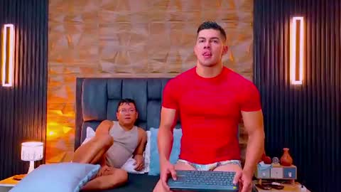 Snapshot of hotfuckers4uu chatting on June 15, 2:30 pm felipe marcello online show from June 15, 2:30 pm