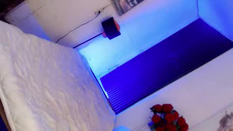 hotfucking_queen1111 online show from February 22, 5:30 am