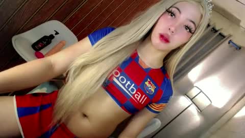 hotfucking_queen1111 online show from June 26, 5:23 am