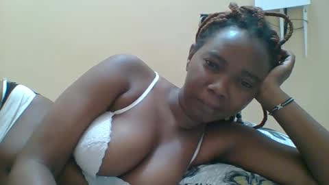 Queen online show from November 6, 8:04 am