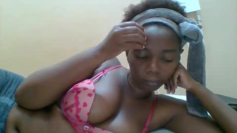 Snapshot of hotgodees chatting on January 31, 7:11 pm Queen online show from January 31, 7:11 pm