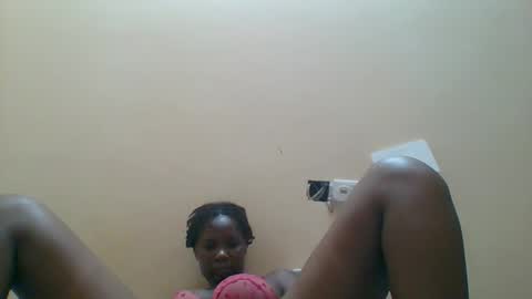 Snapshot of hotgodees chatting on February 16, 8:05 pm Queen online show from February 16, 8:05 pm