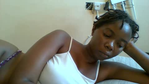 Snapshot of hotgodees chatting on February 26, 7:51 am Queen online show from February 26, 7:51 am