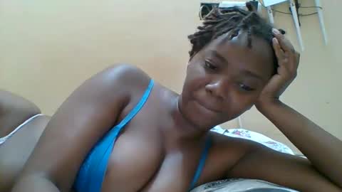 Snapshot of hotgodees chatting on March 7, 5:21 pm Queen online show from March 7, 5:21 pm