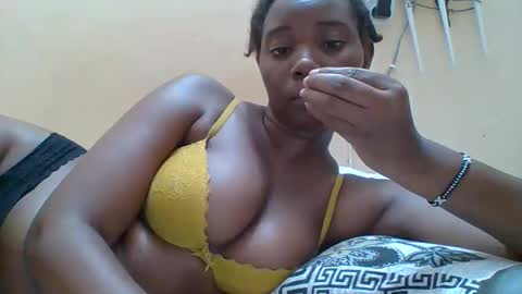 Snapshot of hotgodees chatting on March 19, 6:23 pm Queen online show from March 19, 6:23 pm