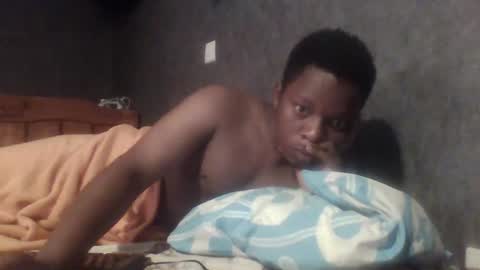 Snapshot of hotguyy001 chatting on February 22, 1:35 pm hotguyy001 online show from February 22, 1:35 pm