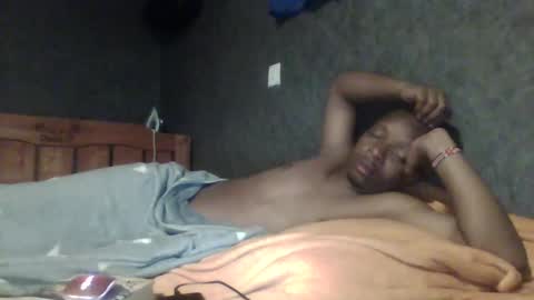 Snapshot of hotguyy001 chatting on February 24, 5:20 pm hotguyy001 online show from February 24, 5:20 pm