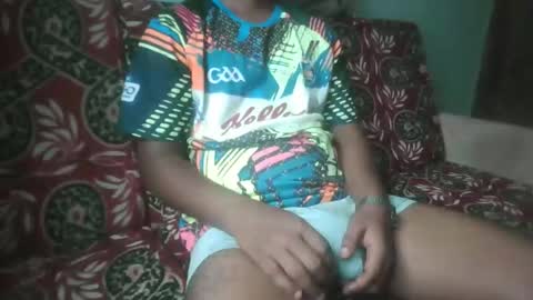 Snapshot of hotguyy001 chatting on March 7, 8:11 am hotguyy001 online show from March 7, 8:11 am