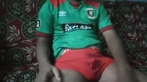 Snapshot of hotguyy001 chatting on March 16, 5:44 am hotguyy001 online show from March 16, 5:44 am