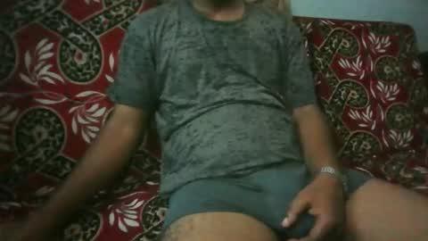 Snapshot of hotguyy001 chatting on April 2, 12:36 pm hotguyy001 online show from April 2, 12:36 pm