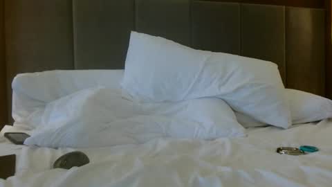 Snapshot of hotharry4545 chatting on March 24, 2:33 pm hottie online show from March 24, 2:33 pm