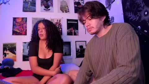 Sam and Nico online show from May 1, 4:39 am