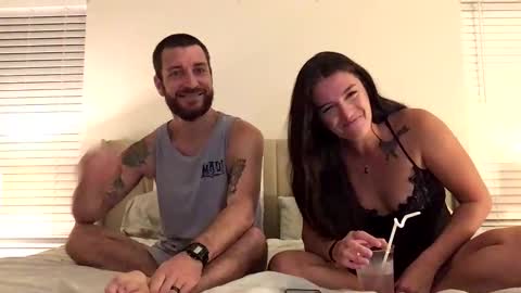 Snapshot of hothoneycouple chatting on September 9, 3:39 am hothoneycouple online show from September 9, 3:39 am