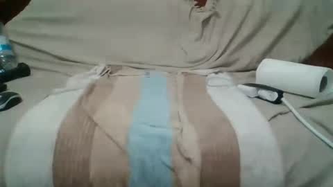 Snapshot of hothot1505 chatting on October 18, 12:02 am hothot1505 online show from October 18, 12:02 am