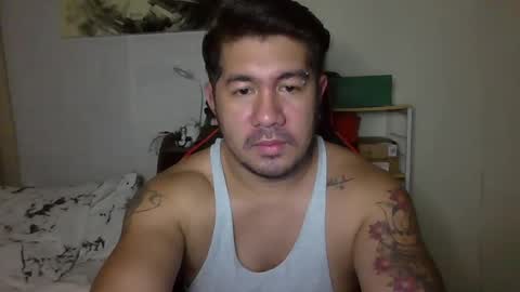 Snapshot of hothunkybear23 chatting on December 4, 4:43 am Khel online show from December 4, 4:43 am