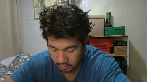 Snapshot of hothunkybear23 chatting on December 22, 6:17 am Khel online show from December 22, 6:17 am