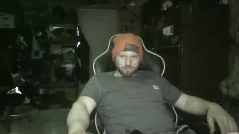 Snapshot of hothusband28931194 chatting on March 16, 4:51 am TW28 online show from March 16, 4:51 am