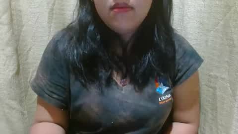 hotiemorenagurl18 online show from October 18, 8:37 am