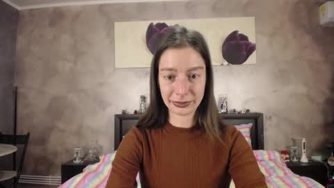 Snapshot of hotilia18 chatting on December 15, 4:00 pm Lia online show from December 15, 4:00 pm