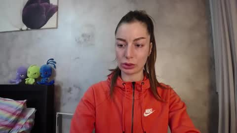 Lia   online show from February 22, 2:37 pm