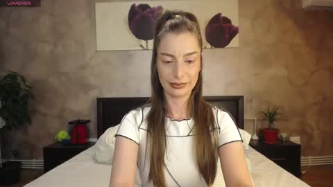 Snapshot of hotilia18 chatting on April 20, 5:16 pm Lia online show from April 20, 5:16 pm