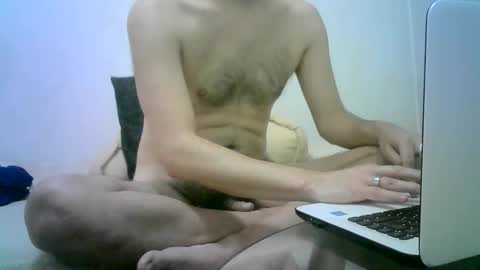 Snapshot of hotitan chatting on May 31, 3:41 pm hottitan twitter Marianoshcam online show from May 31, 3:41 pm