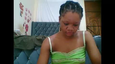 LOYCE online show from November 13, 10:30 pm