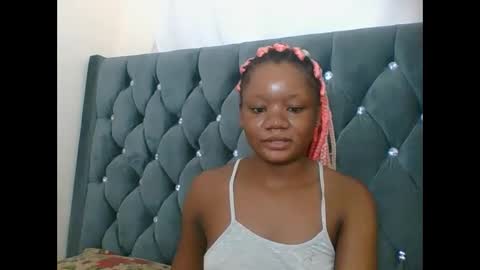 LOYCE online show from February 25, 7:12 pm