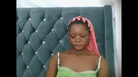 LOYCE online show from March 1, 8:55 pm