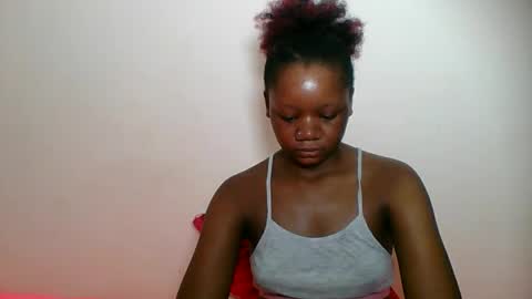 Snapshot of hotjeylee chatting on May 3, 7:20 pm LOYCE online show from May 3, 7:20 pm