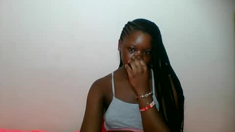 Snapshot of hotjeylee chatting on May 8, 1:55 am LOYCE online show from May 8, 1:55 am