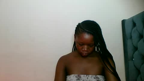 Snapshot of hotjeylee chatting on May 11, 12:49 am LOYCE online show from May 11, 12:49 am
