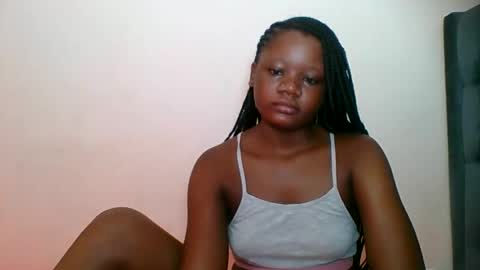 Snapshot of hotjeylee chatting on May 12, 10:12 am LOYCE online show from May 12, 10:12 am
