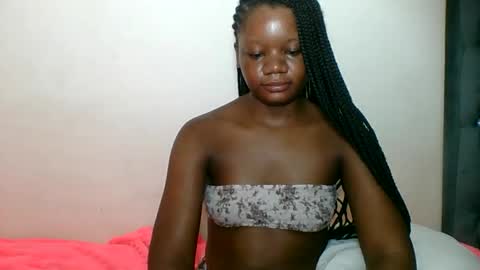 Snapshot of hotjeylee chatting on May 14, 1:34 am LOYCE online show from May 14, 1:34 am