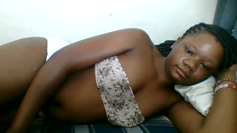 Snapshot of hotjeylee chatting on May 16, 3:36 am LOYCE online show from May 16, 3:36 am