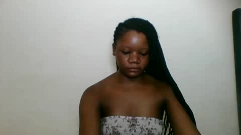 Snapshot of hotjeylee chatting on May 23, 1:00 am LOYCE online show from May 23, 1:00 am