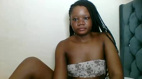 Snapshot of hotjeylee chatting on May 24, 11:54 pm LOYCE online show from May 24, 11:54 pm