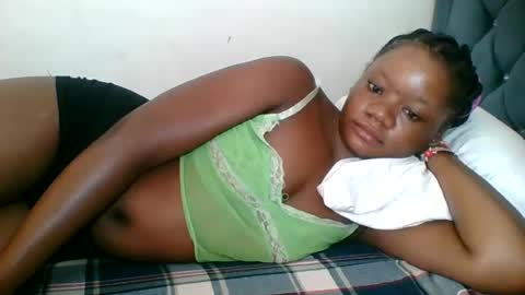 Snapshot of hotjeylee chatting on June 15, 11:34 am LOYCE online show from June 15, 11:34 am