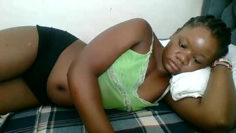 Snapshot of hotjeylee chatting on June 15, 11:40 pm LOYCE online show from June 15, 11:40 pm