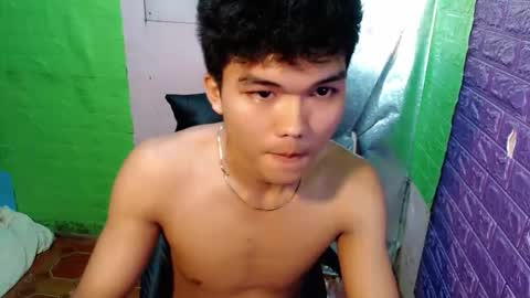 Snapshot of hotking_cummer chatting on December 23, 2:31 am hotking_cummer online show from December 23, 2:31 am