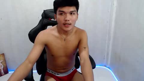 Snapshot of hotking_cummer chatting on March 4, 1:28 pm hotking_cummer online show from March 4, 1:28 pm