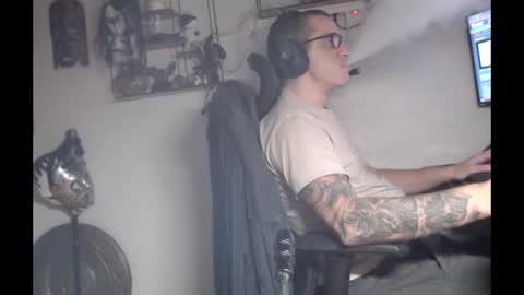 hotkinkytat online show from January 18, 1:31 am