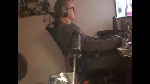 hotkinkytat online show from February 4, 3:45 am