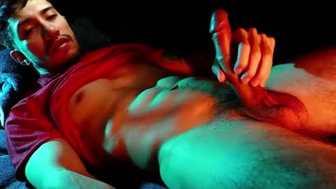 Hotlatinking online show from May 18, 4:07 am