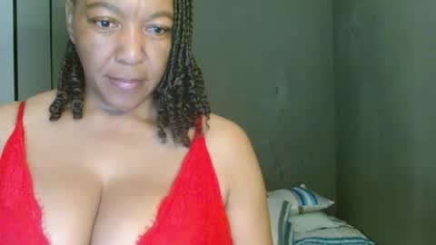 hotlilya online show from April 14, 8:09 am