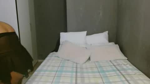 hotlilya online show from June 7, 8:18 am