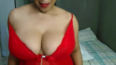 hotlilya online show from July 29, 9:40 am