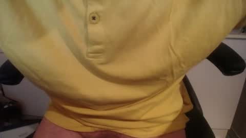 Snapshot of hotlux_54 chatting on June 16, 5:04 pm hotlux_54 online show from June 16, 5:04 pm