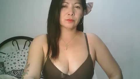 hotmamajen4u online show from February 23, 2:03 pm