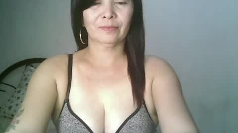 Snapshot of hotmamajen4u chatting on June 18, 1:06 am hotmamajen4u online show from June 18, 1:06 am